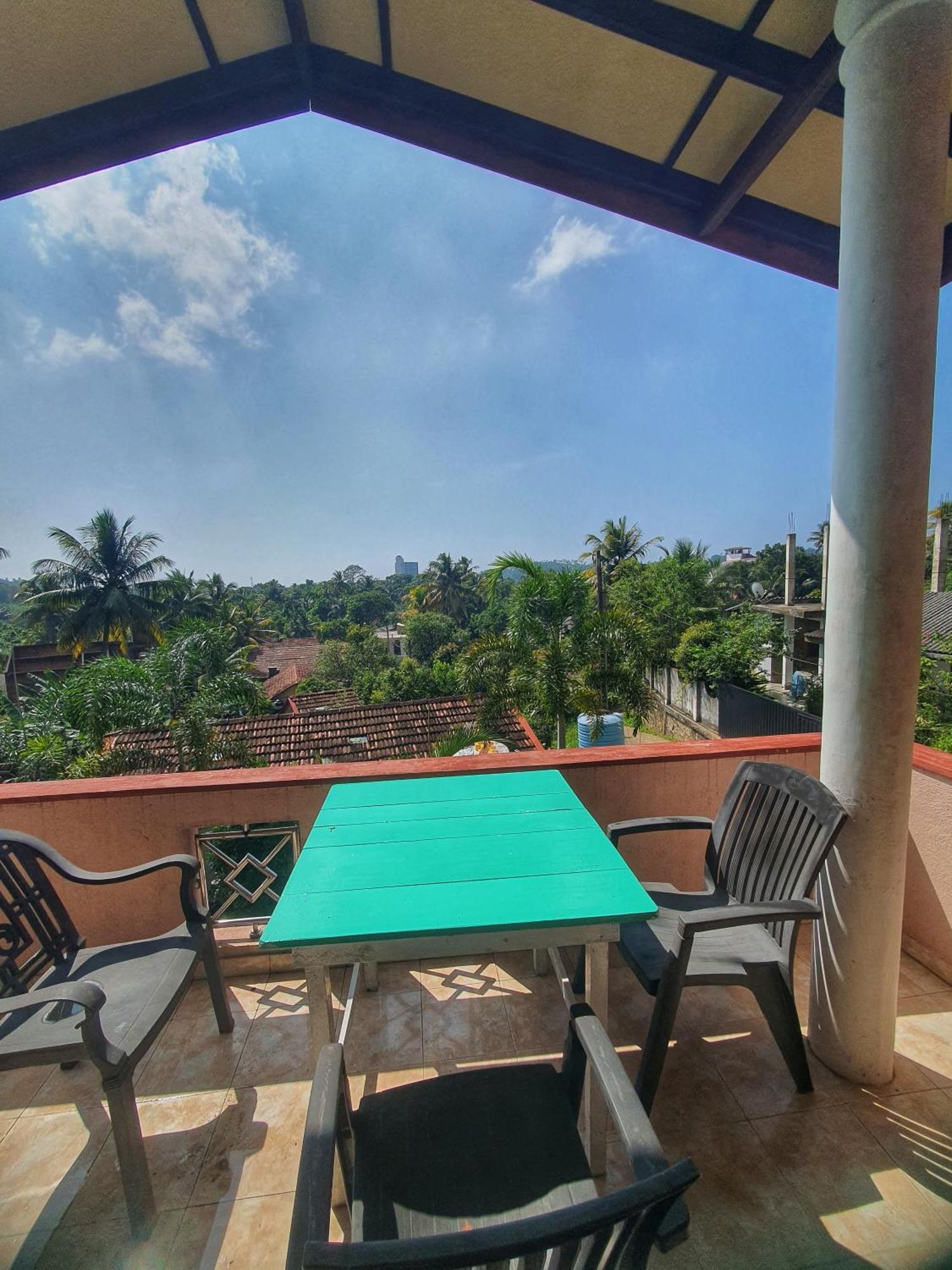 Hill House Guest Hotell Mirissa Rom bilde